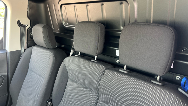 Peugeot Partner Standard Diesel 1.5 BlueHDi 100 Asphalt Van